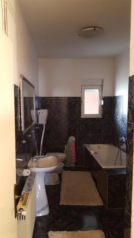 Apartments Zenit Котор Екстериор снимка